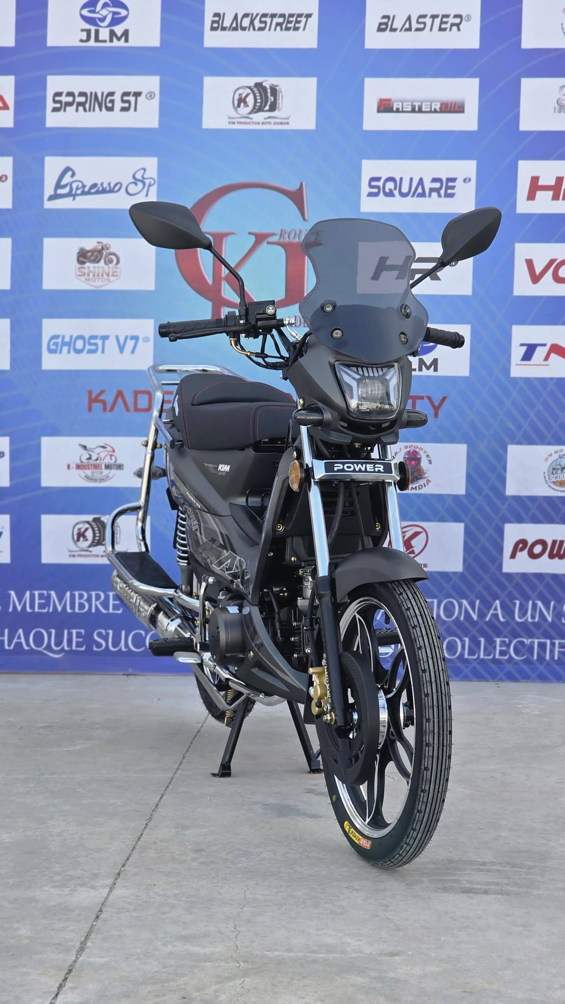 Power 125 Noir
